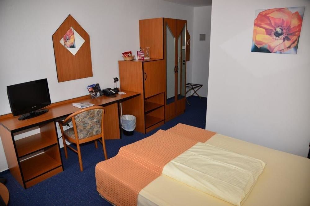 Trip Inn Kongresshotel Frankfurt-رودغاو المظهر الخارجي الصورة